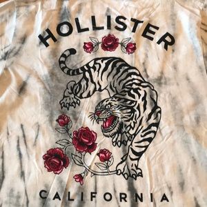 Hollister T-shirt